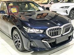 بي ام دبليو i5